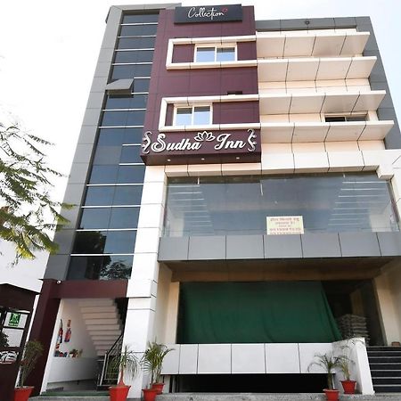 Capital O 70097 Sudha Inn Lucknow Luaran gambar