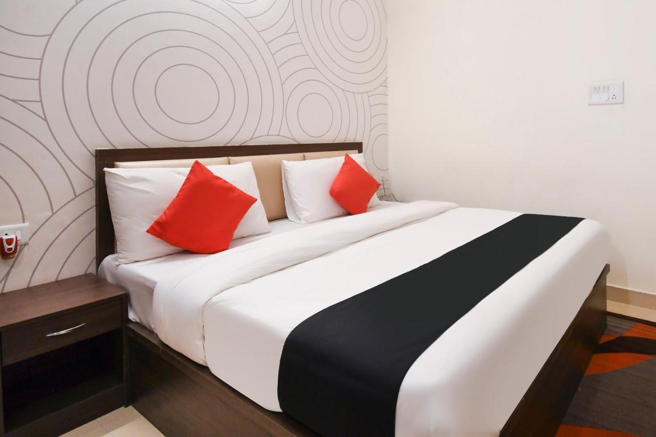 Capital O 70097 Sudha Inn Lucknow Luaran gambar