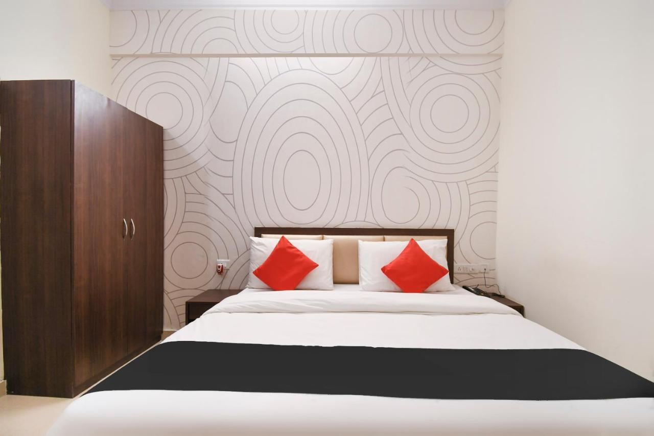 Capital O 70097 Sudha Inn Lucknow Luaran gambar